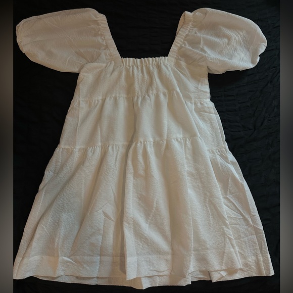 Short white dress - Picture 2 of 2